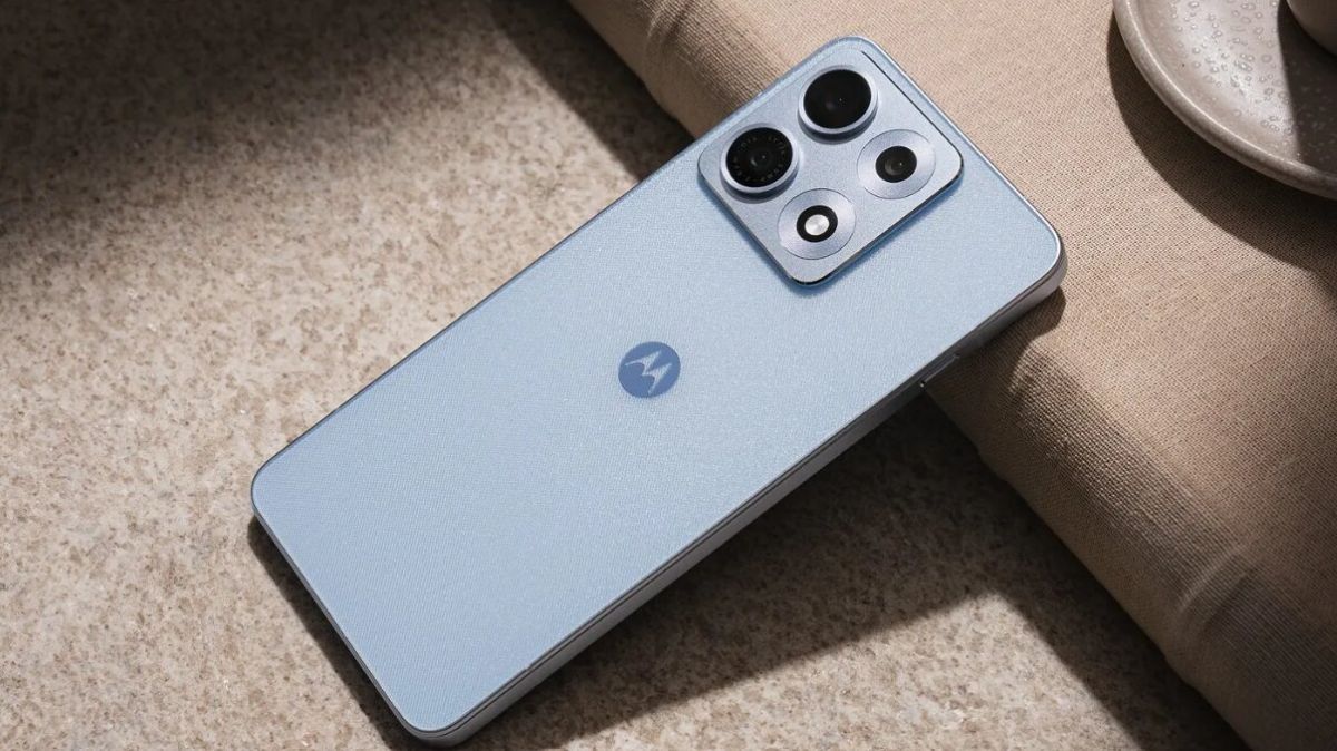 Motorola Edge 70 Max launched in India with Snapdragon 8 Gen 5, 7100mAh battery and Motorola Qira AI