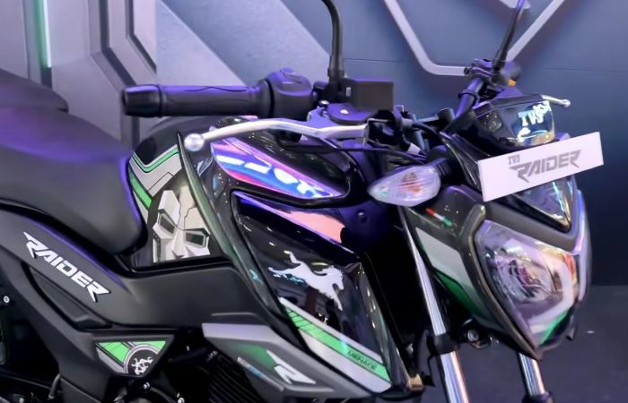 TVS Raider 125 Doom Edition with 124.8cc engine, Connected LCD display and iGO Assist technology