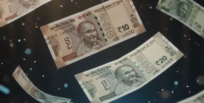 Indian ₹10 and ₹20 currency notes used in daily transactions during the polymer notes trial